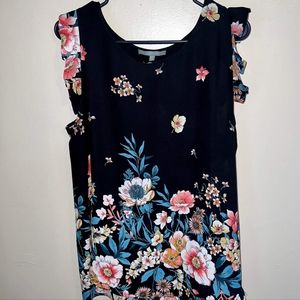 XL No Stretch Flowy Blouse Sleeveless, Lightweight, & Beautiful